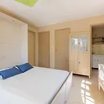 شقة L'ayguade-2 By Interhome Hyères